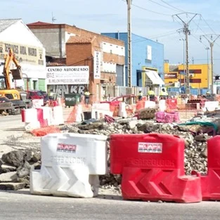 Actuación urbana en vía pública